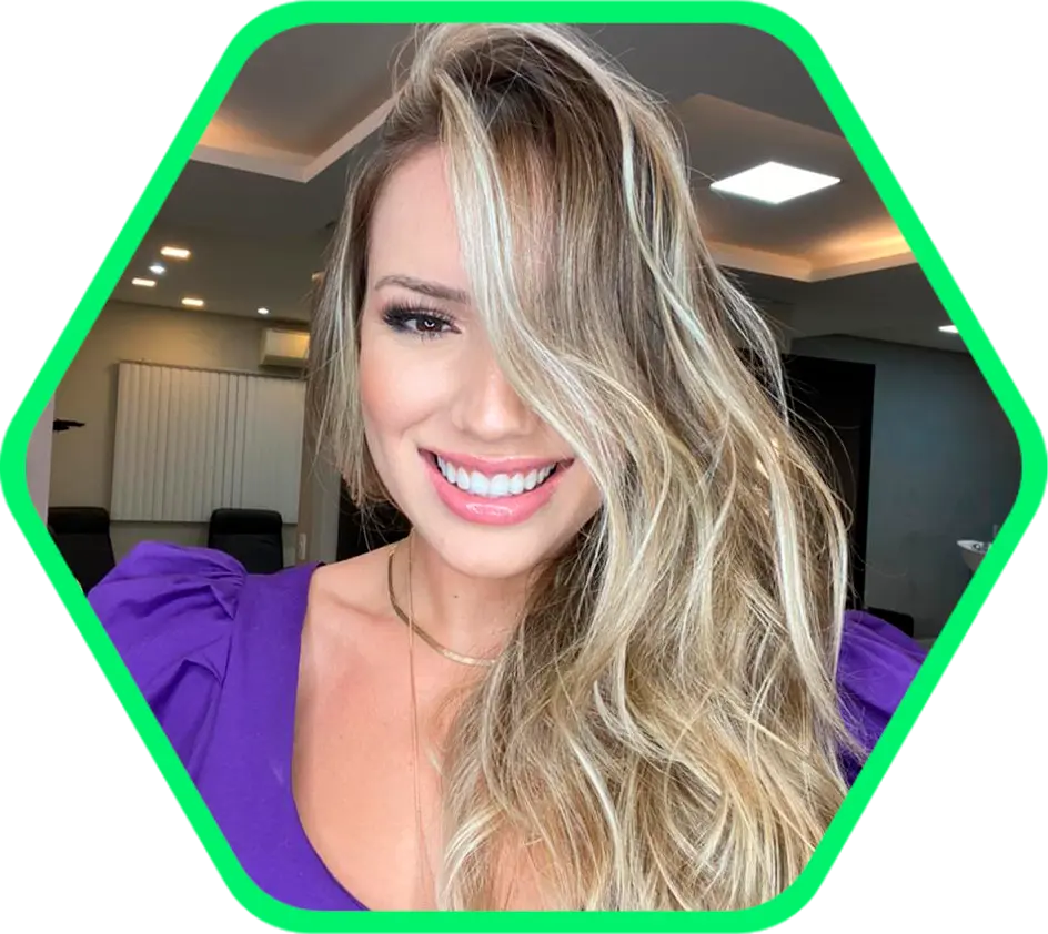 Resultado frontal de mechas com a Técnica Flash